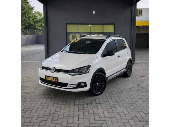 VOLKSWAGEN FOX 1.0 MPI TRACK 12V FLEX 4P MANUAL VOLKSWAGEN FOX 1.0 MPI TRACK 12V FLEX 4P MANUAL